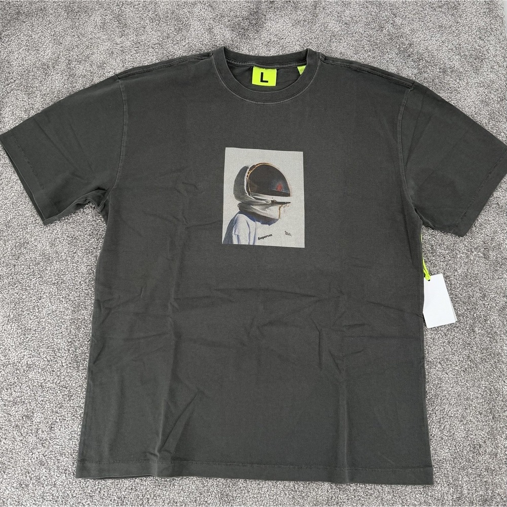Supervsn Studios Spaceman Graphic Tee Vintage Grey Space Astronaut Shirt L NWT